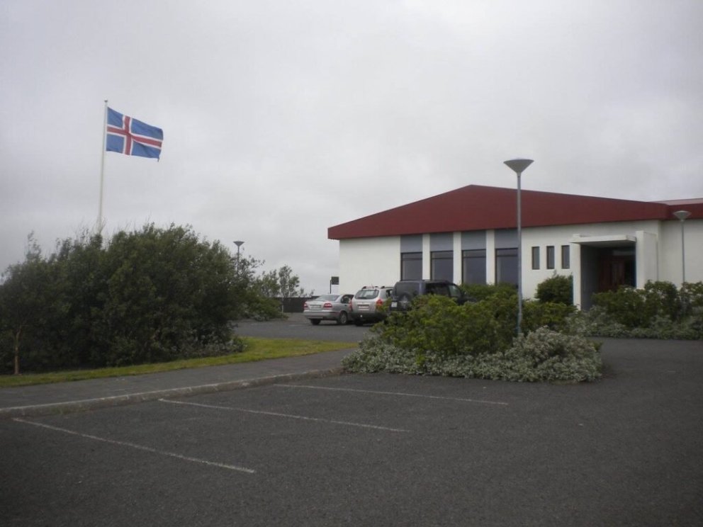 Grenndarstöðvar við Þingborg og Félagslund fyrir gler, málma og textíl