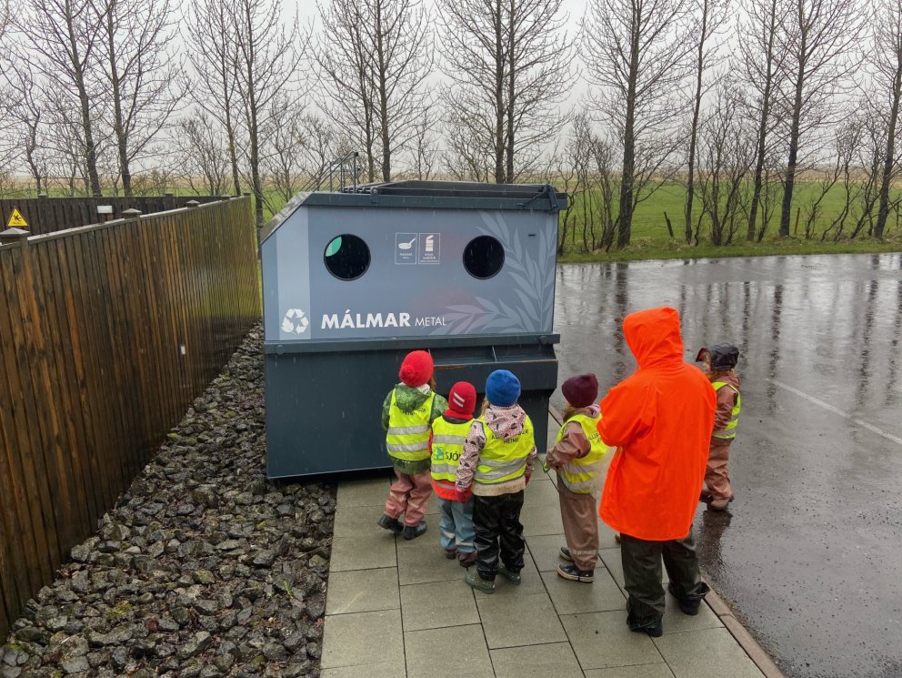 Ungir nemendur Krakkaborgar eru með flokkunina á hreinu!